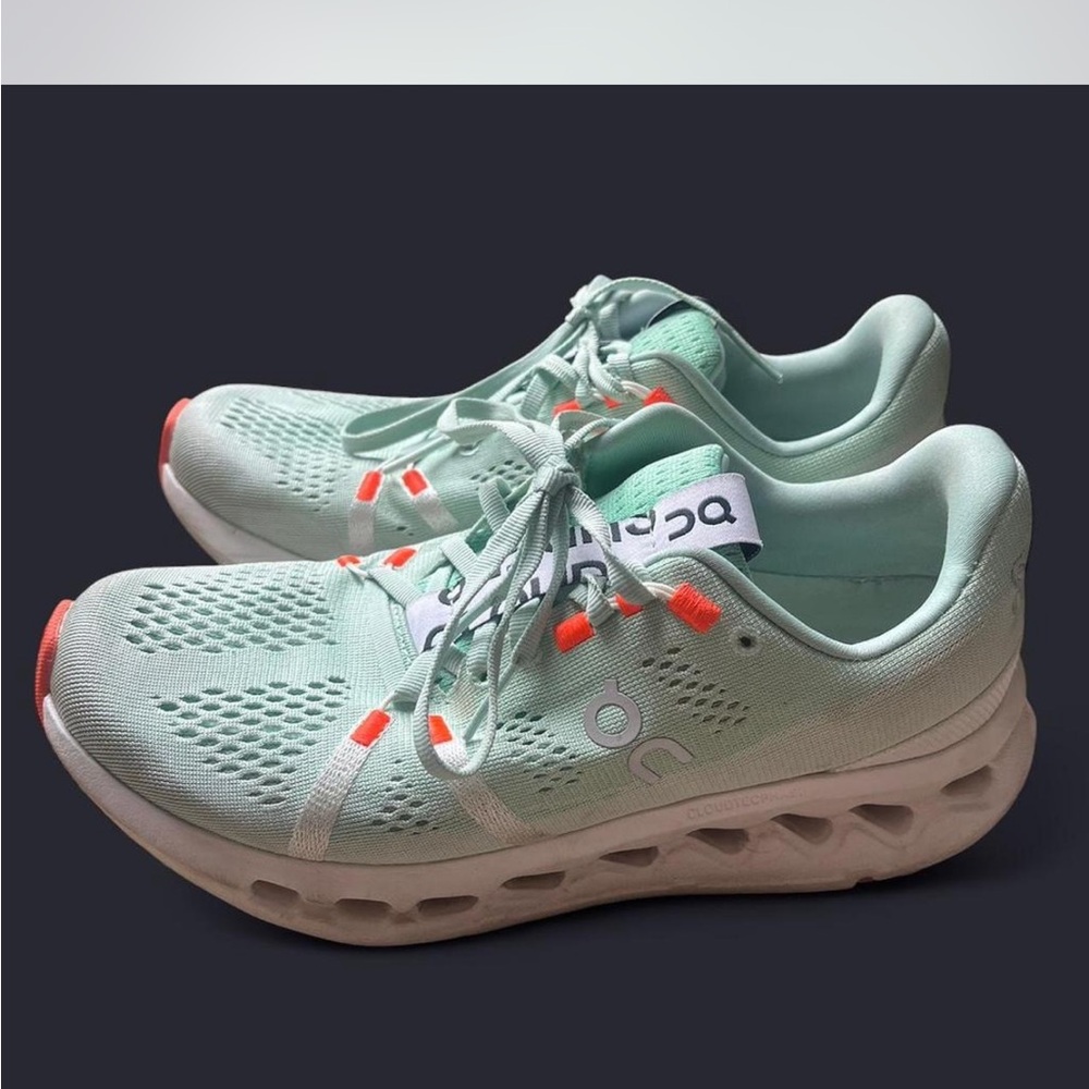 On Running Women's Light Green Athletic Shoes
